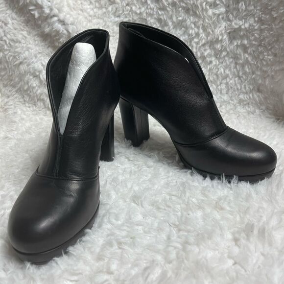 Cordani Black soft leather ankle slip on Boots block heels EUR SZ39.5 - Picture 1 of 11